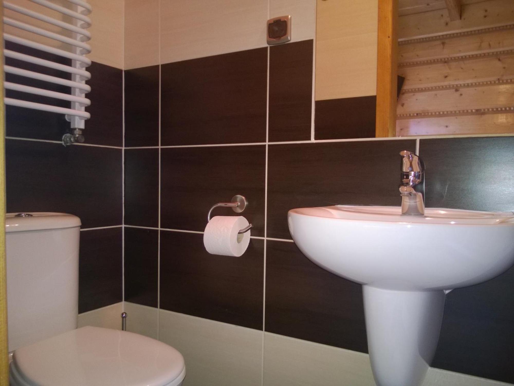 Pod Zielonym Bykiem Witow  Ruang foto